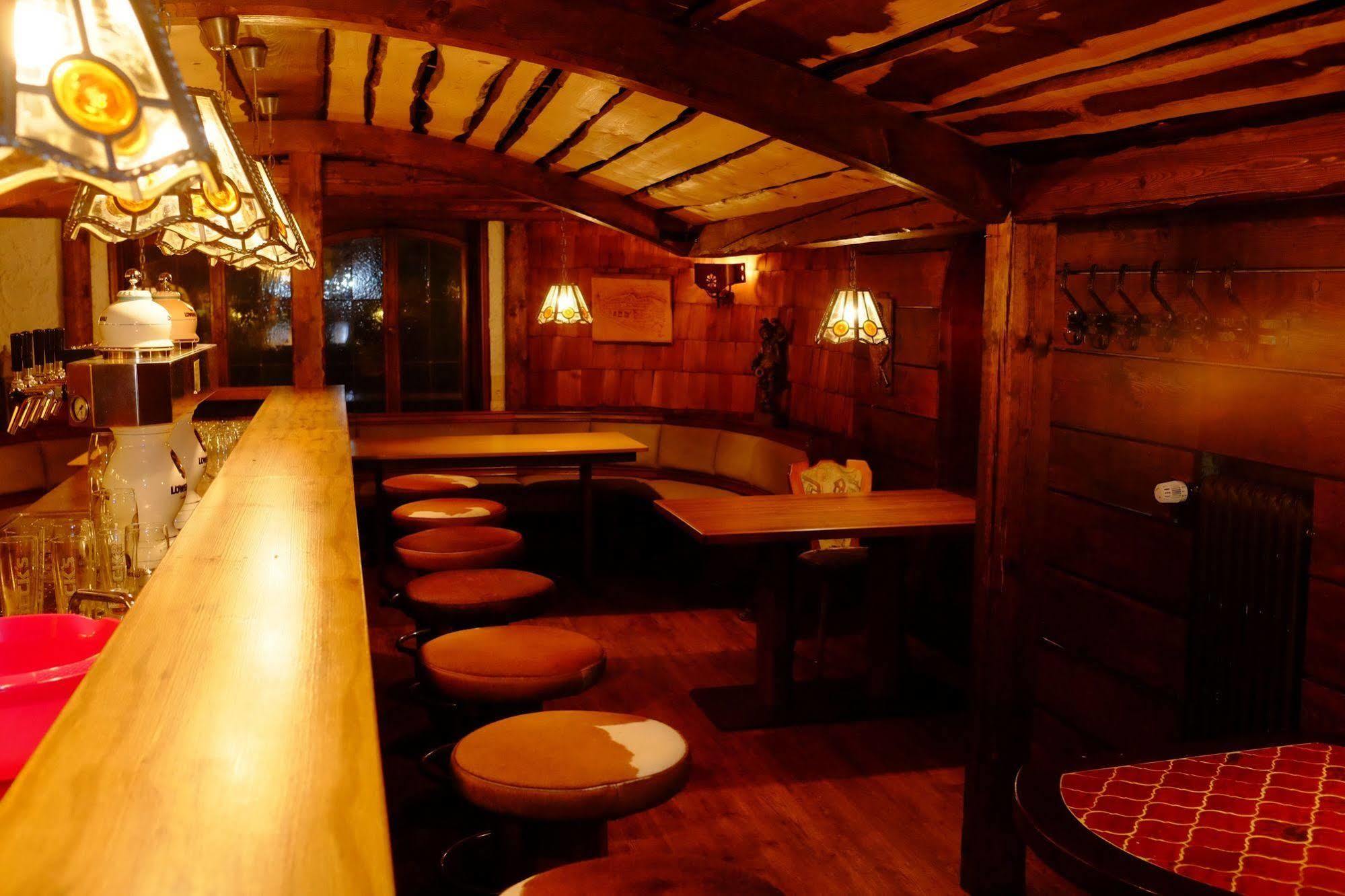 Almrausch Hotel 3*